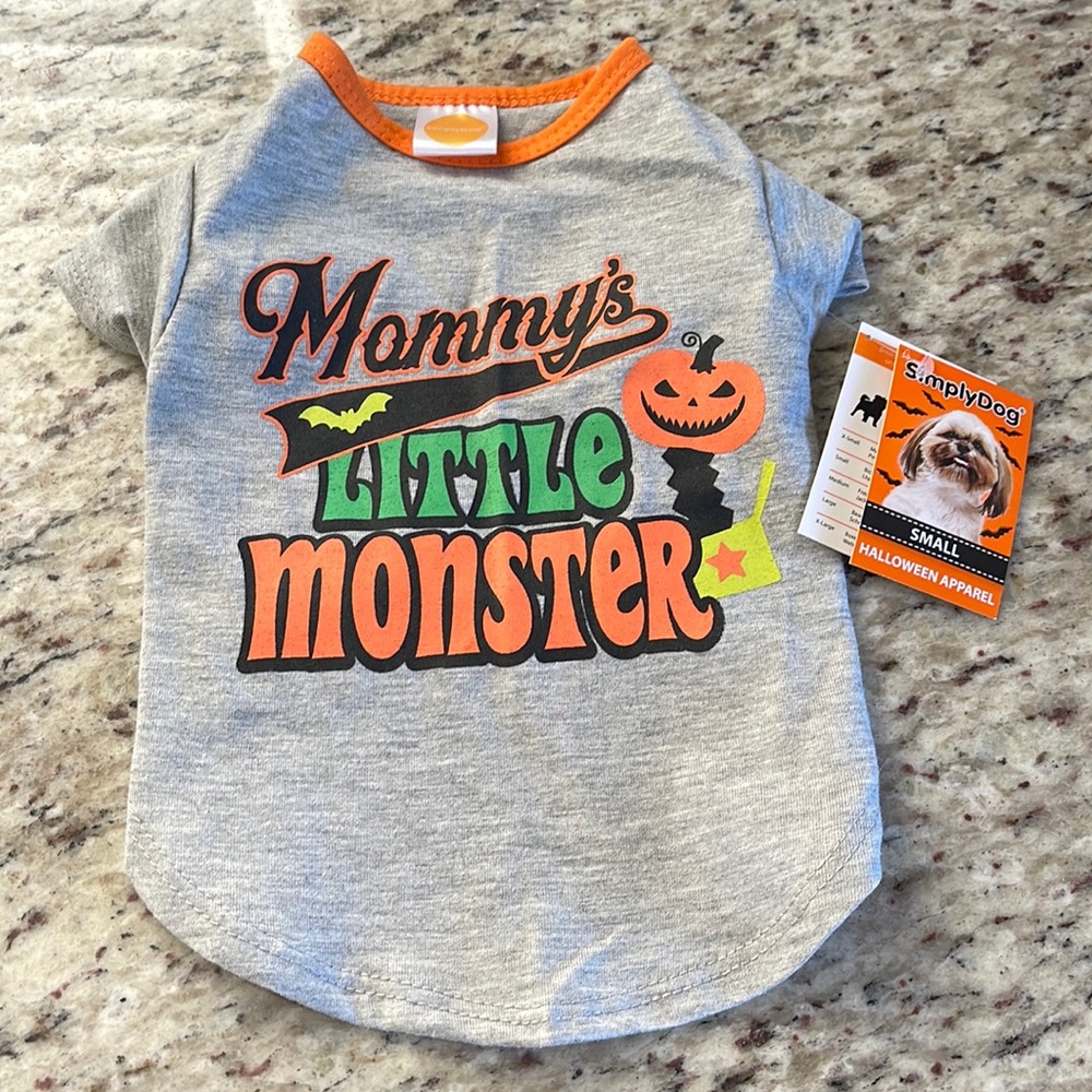 NWT Dog Halloween t shirt